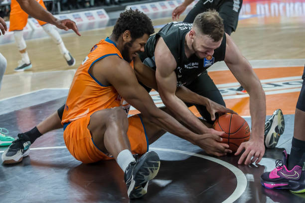 搜索引擎曝 搜索引擎曝