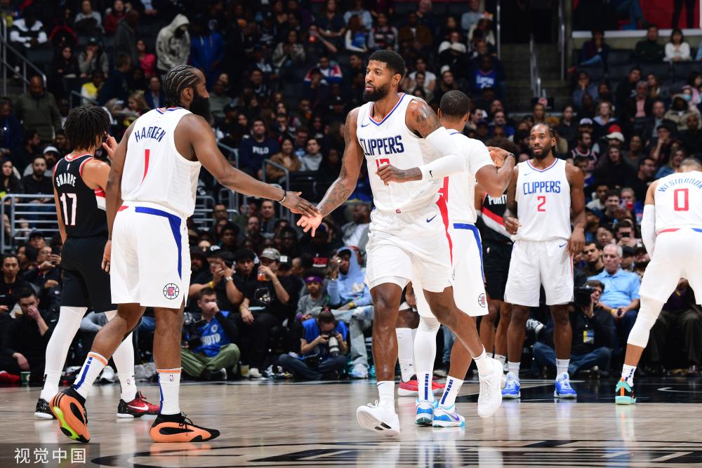 布莱顿中场 布莱顿中场