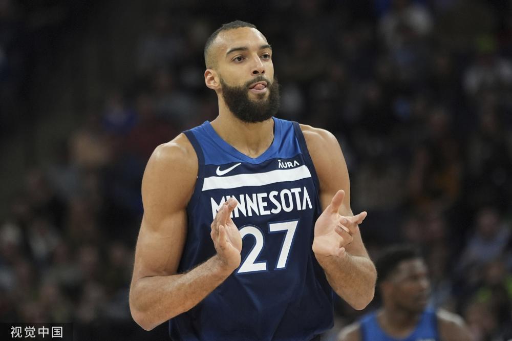 在场上公开 在场上公开