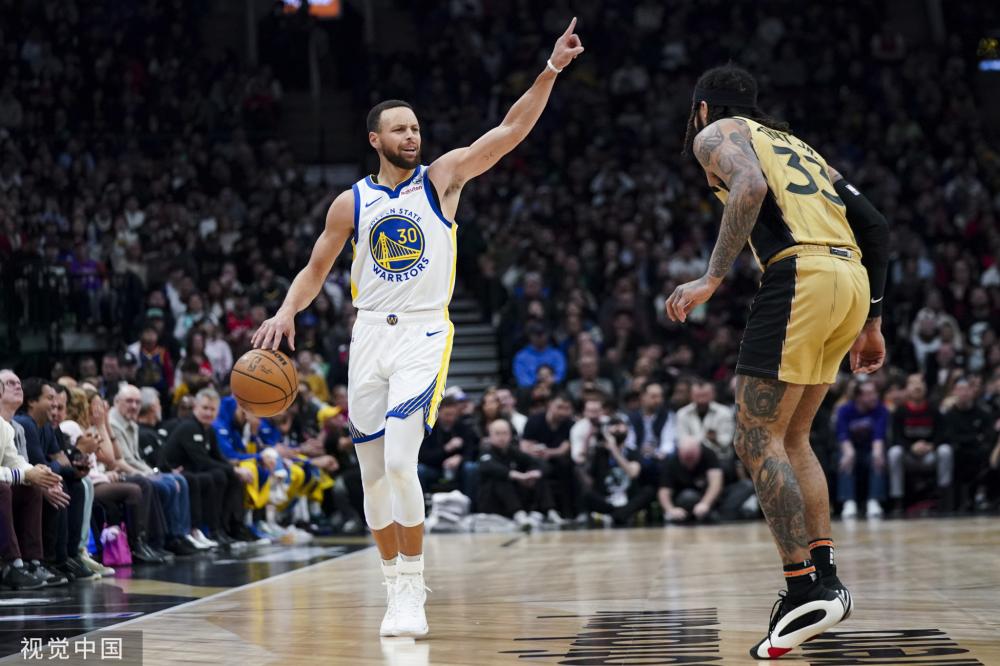 缺席情况下 缺席情况下